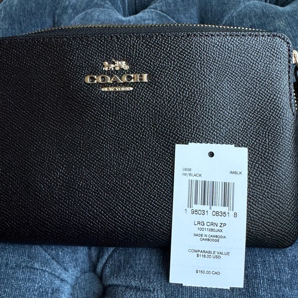 Coach cross grain large corner zip wristlet - Picture 4 of 7